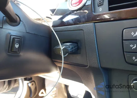 2011 BMW 328I xDrive из США, поврежденный, VIN WBAPK5G5XBNN31586